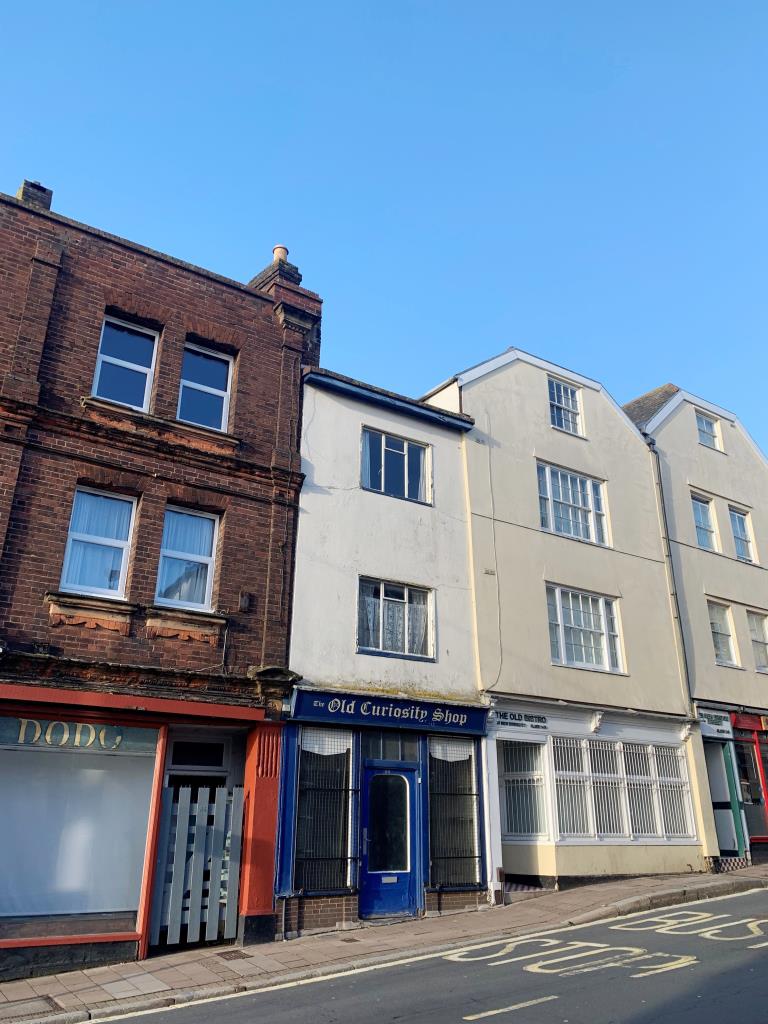 Lot: 104 - SIX STOREY PROPERTY WITH POTENTIAL IN CITY CENTRE - 